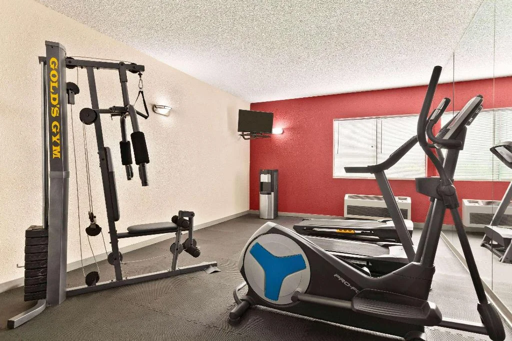 Ramada by Wyndham Muscat hotel interior