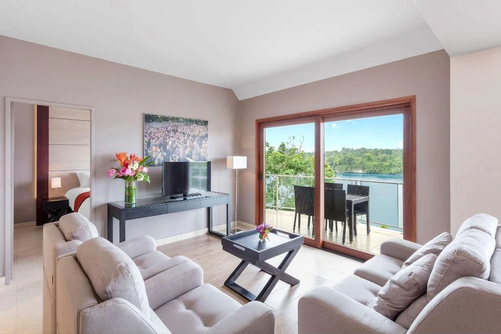 Ramada Resort Port Vila hotel interior