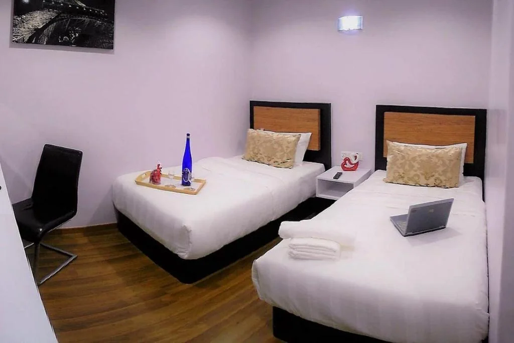 Royale Suites Hotel hotel interior