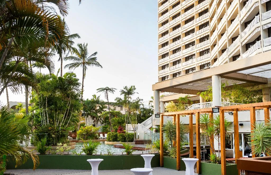 Rydges Esplanade Resort Cairns hotel interior