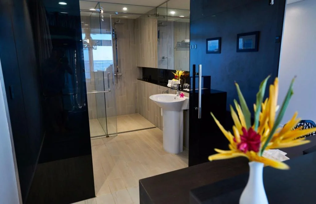 Taumeasina Island Resort hotel interior