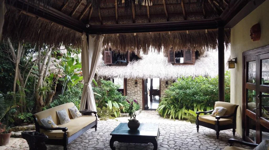Tensing Pen Resort hotel interior