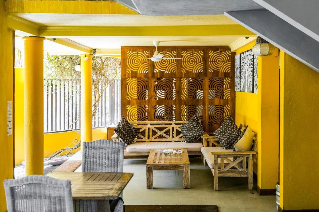 Thaproban Beach House hotel interior