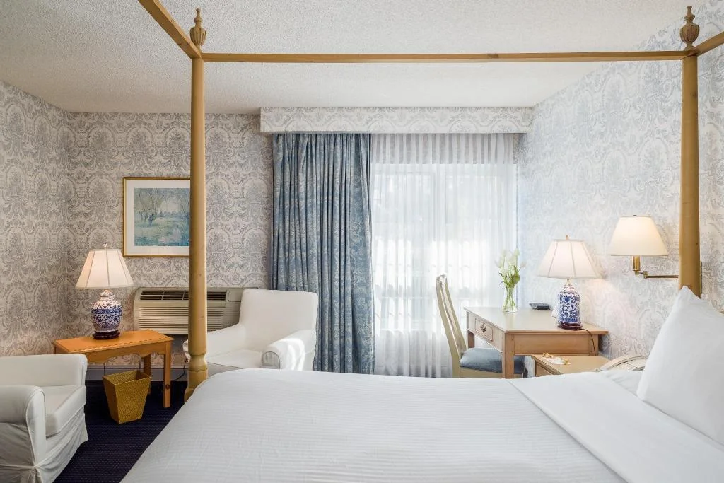 The Farmington Hotel hotel interior