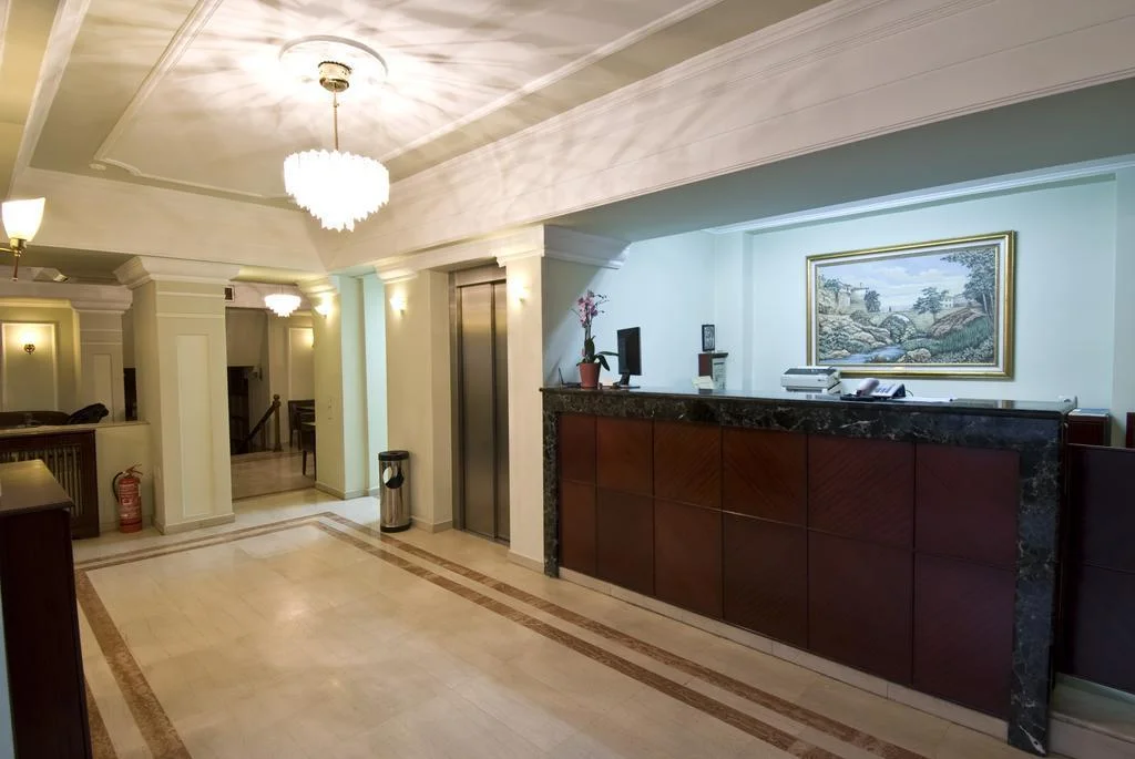 Villa Regia hotel interior