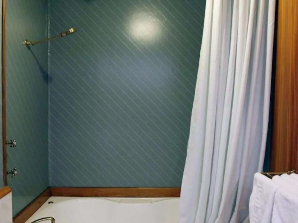 Wanaka Hotel hotel interior