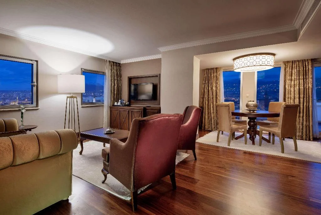 Wyndham Grand Agra hotel interior