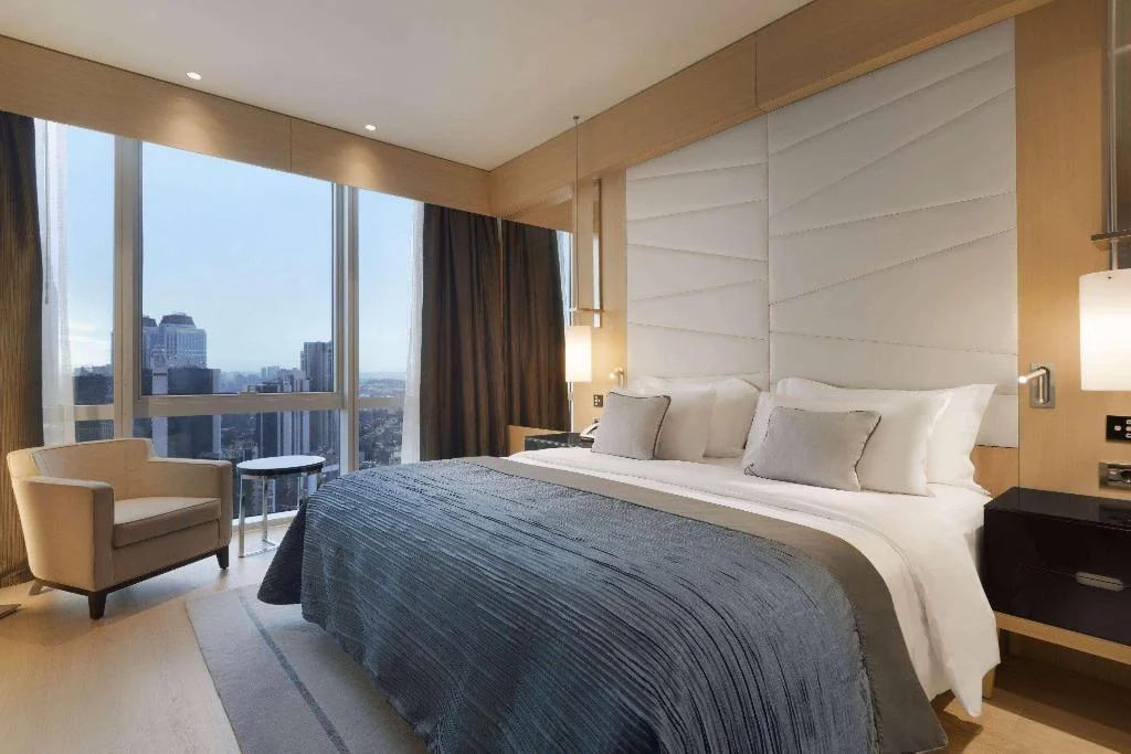 Wyndham Grand Istanbul Levent hotel interior