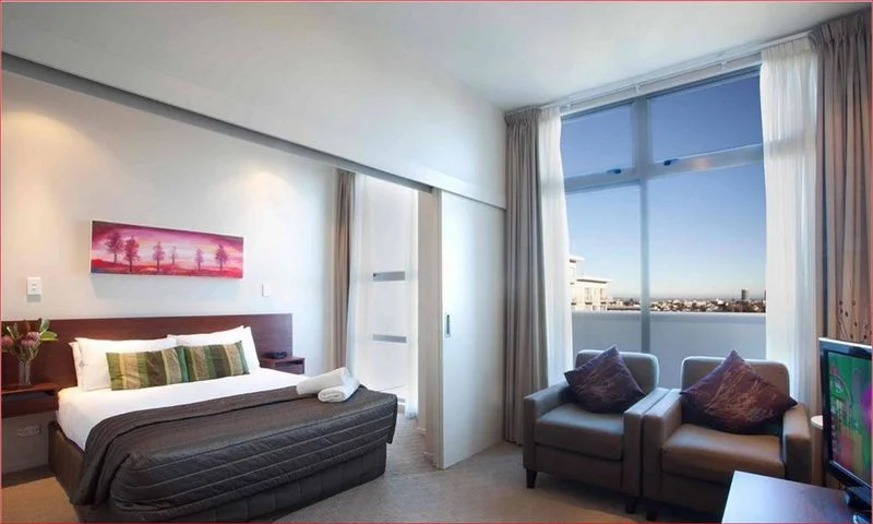 YHA Auckland City hotel interior