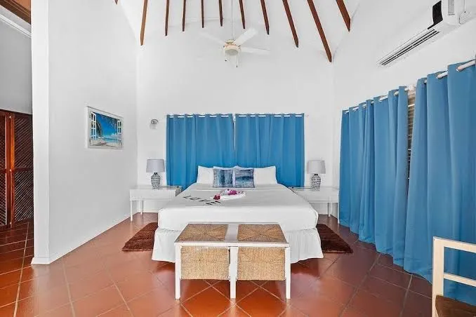 4 Bedroom, 4 bathroom Villa on the Beach, Rodney Bay interior view