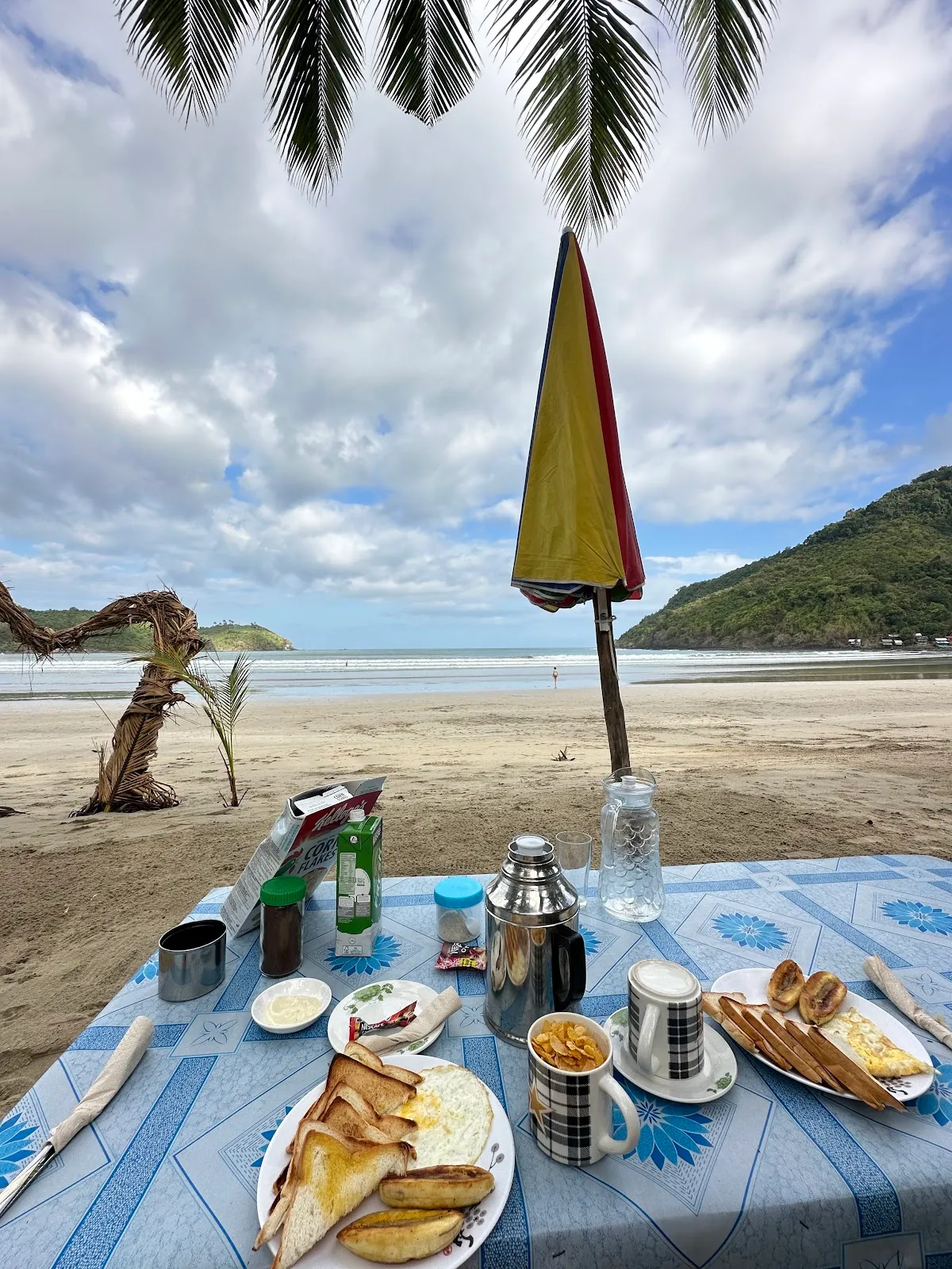 8 Star Paradise, Palawan interior view
