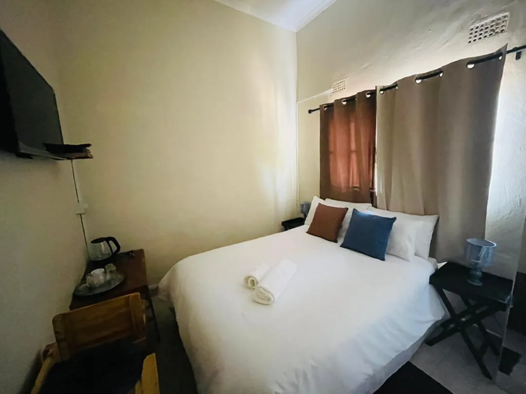 Abrama Bed and Breakfast, Francistown interior view