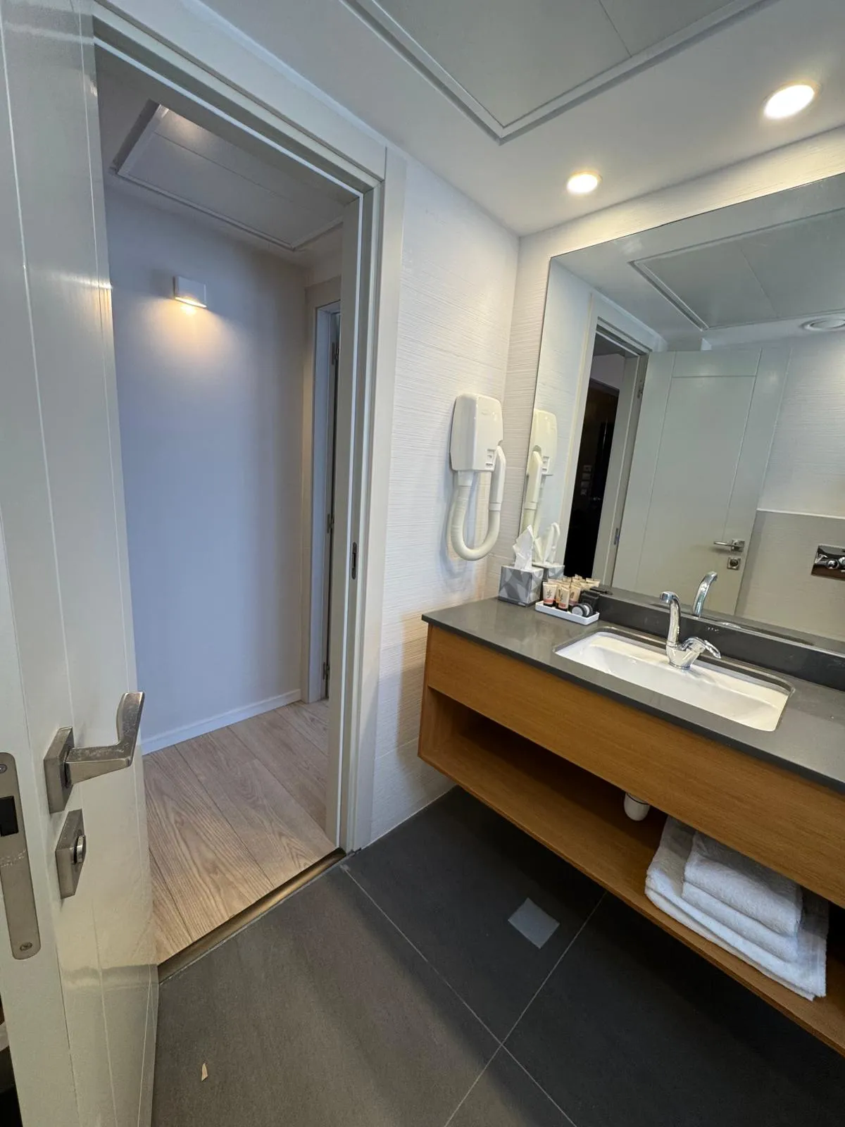 Abratel Sea View Hotel Tel Aviv, Tel Aviv interior view