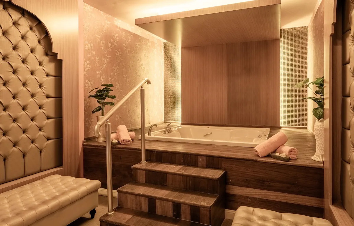 Adalya Resort & Spa, Side interior view