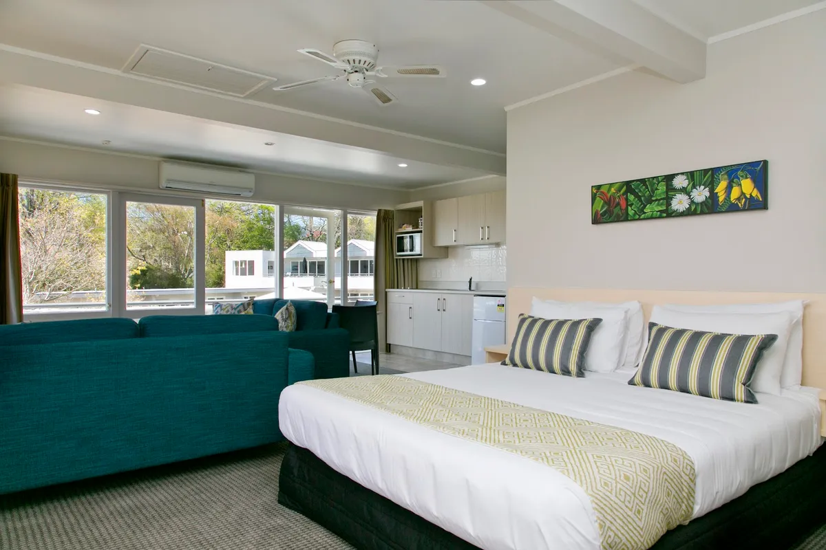 Anchorage Resort Taupo, Taupo interior view