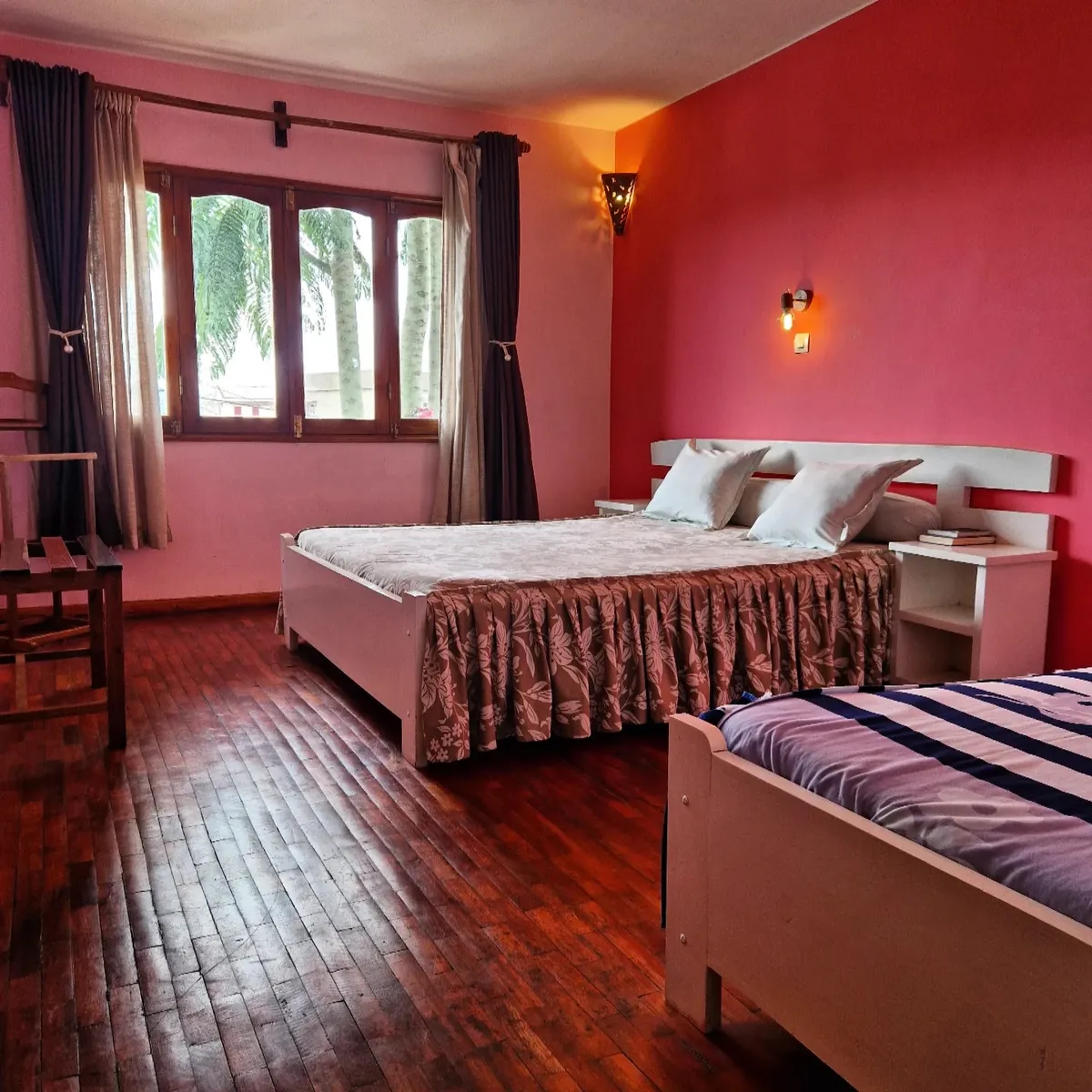 Antsirabe Hotel, Antsirabe interior view