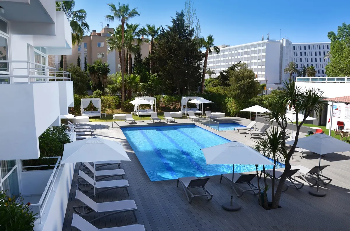 Apartamentos Vibra Tivoli, Ibiza interior view