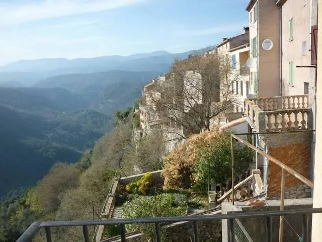 Apartment / flat panoramic view - Saint-Cézaire-sur-Siagne, Provence interior view