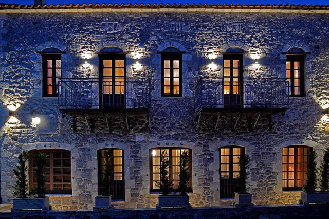 Archontiko Leontari, Peloponnese interior view