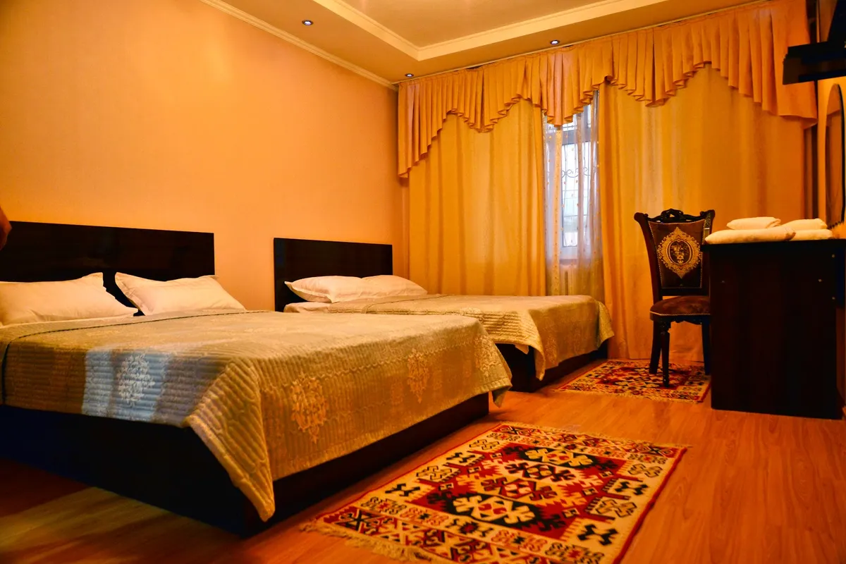 Astoria B&B Osh, Osh interior view