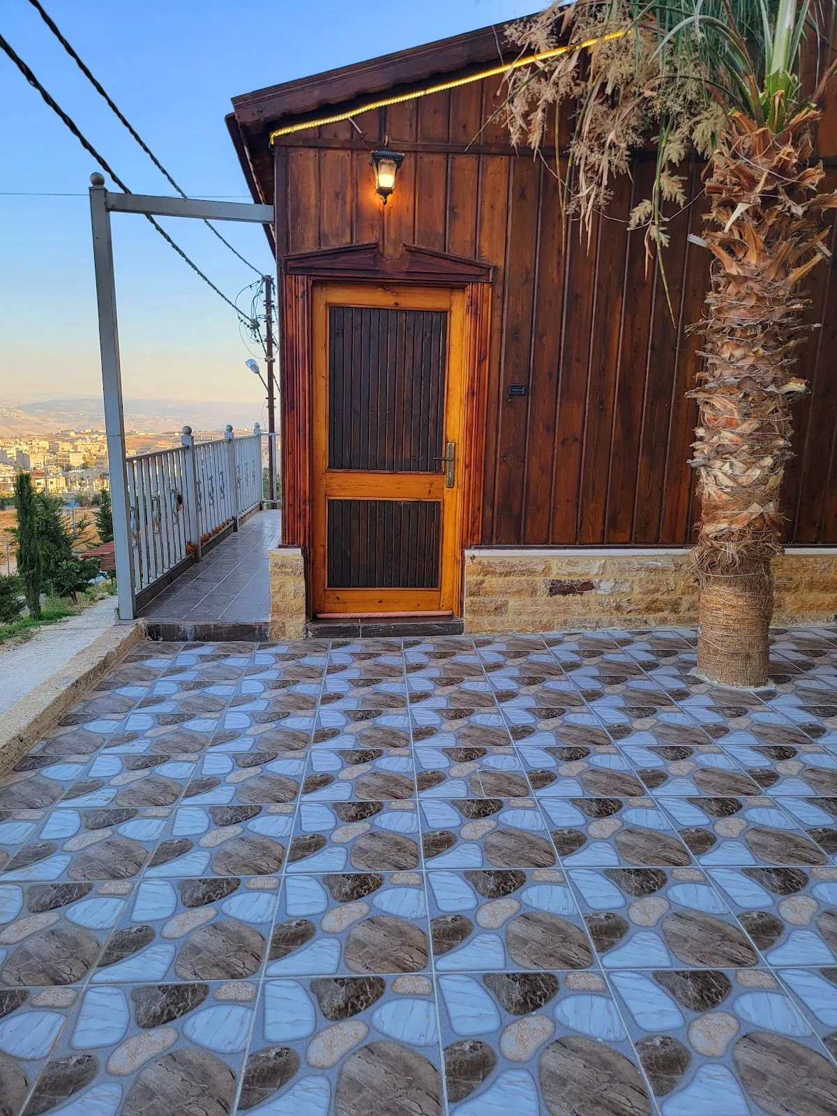 Atoom hotel, Jerash interior view