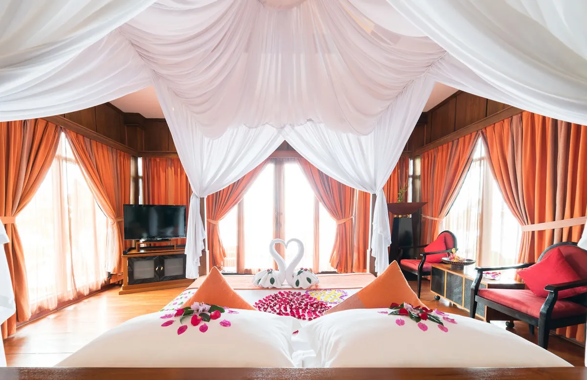 Aureum Palace Hotel & Resort Inle, Inle Lake interior view