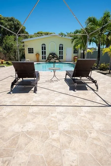 Beach Bliss! Pool, Beach, Quiet, with Laundry, Rodney Bay interior view