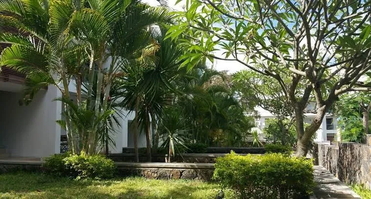 Belle Haven, Trou Aux Biches interior view