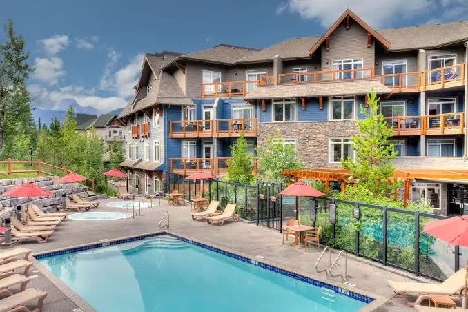 Blackstone Mountain Lodge by CLIQUE, Canadian Rockies interior view