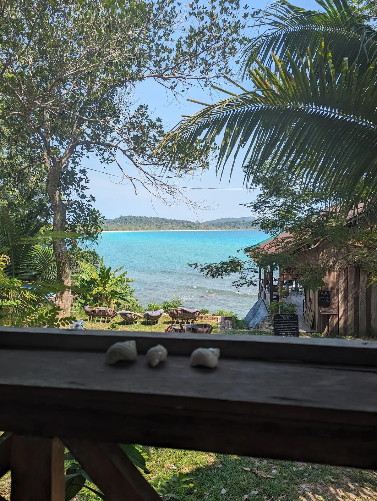 Blondies Bungalows & Villas, Koh Rong interior view