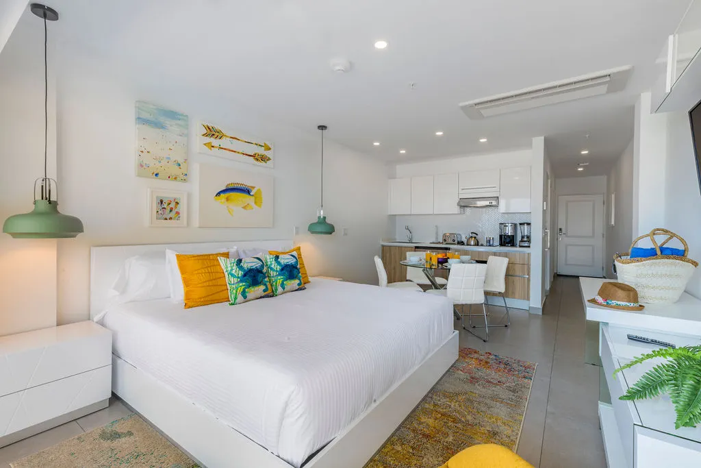 Blue Aruba Rentals, Eagle Beach interior view