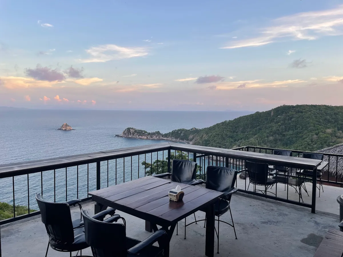 Blue Heaven Resort & Restaurant, Koh Tao interior view