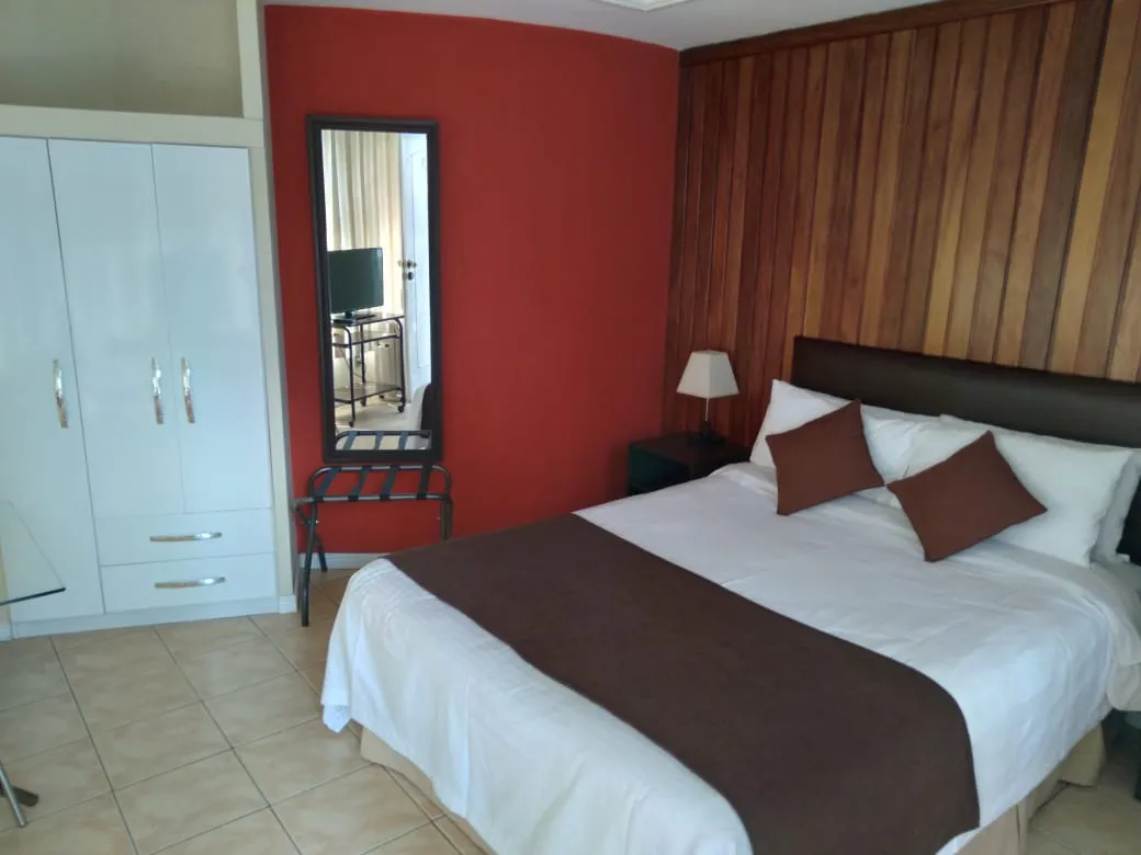 Bolivian Rooms & Suites, La Paz interior view