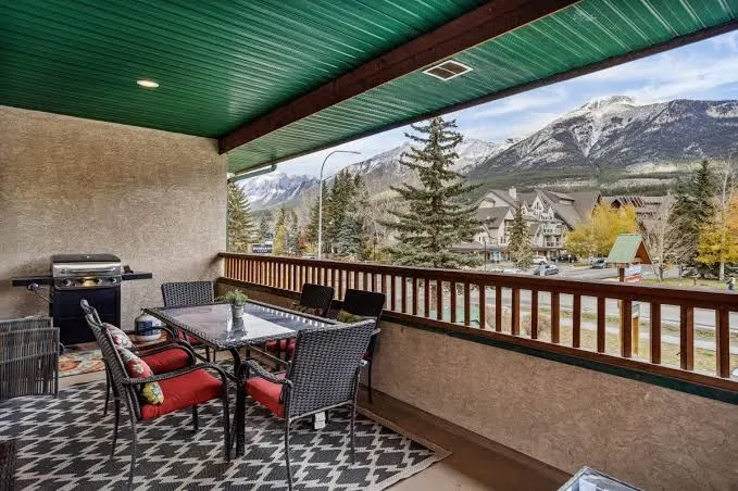 Bow Valley Trail 906 Unit 2C | BowValley Hideaway Front Unit, Banff interior view