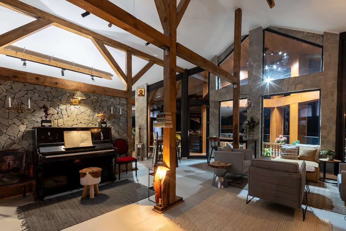 Bransilvania, Bran interior view