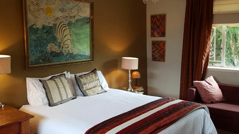 Burnham Road Suite, Bulawayo interior view