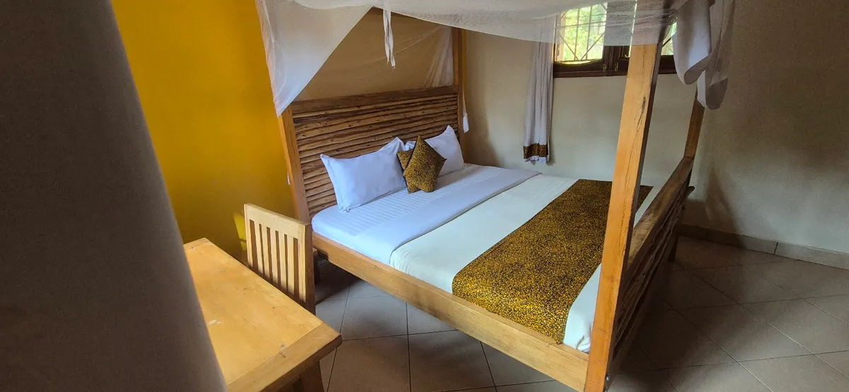 BUUTU NEST, Jinja interior view