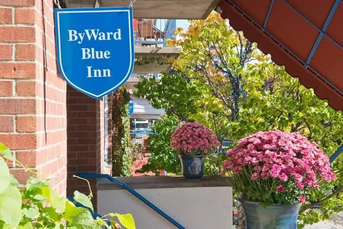 ByWard Blue Inn, Ottawa interior view