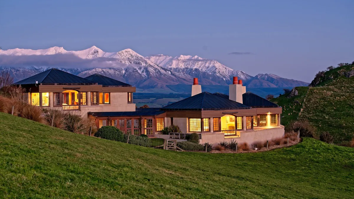 Cabot Lodge, South Island interior view