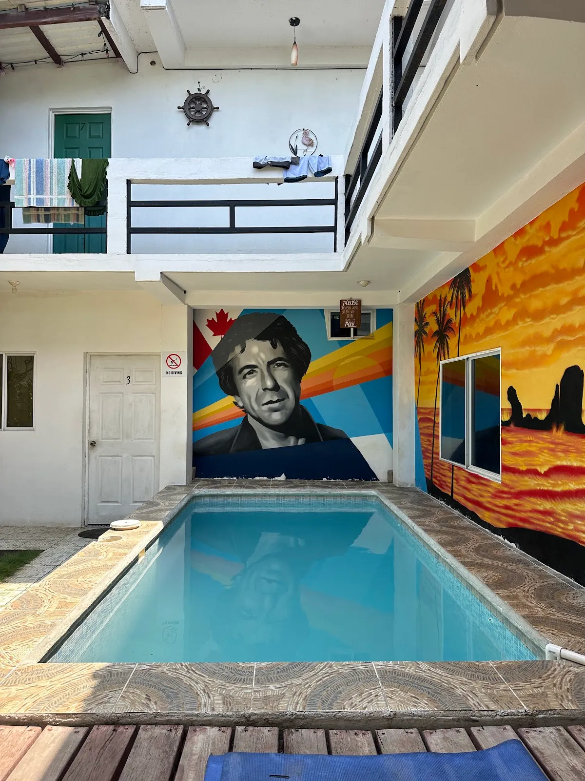 Canucks guest house, El Tunco interior view