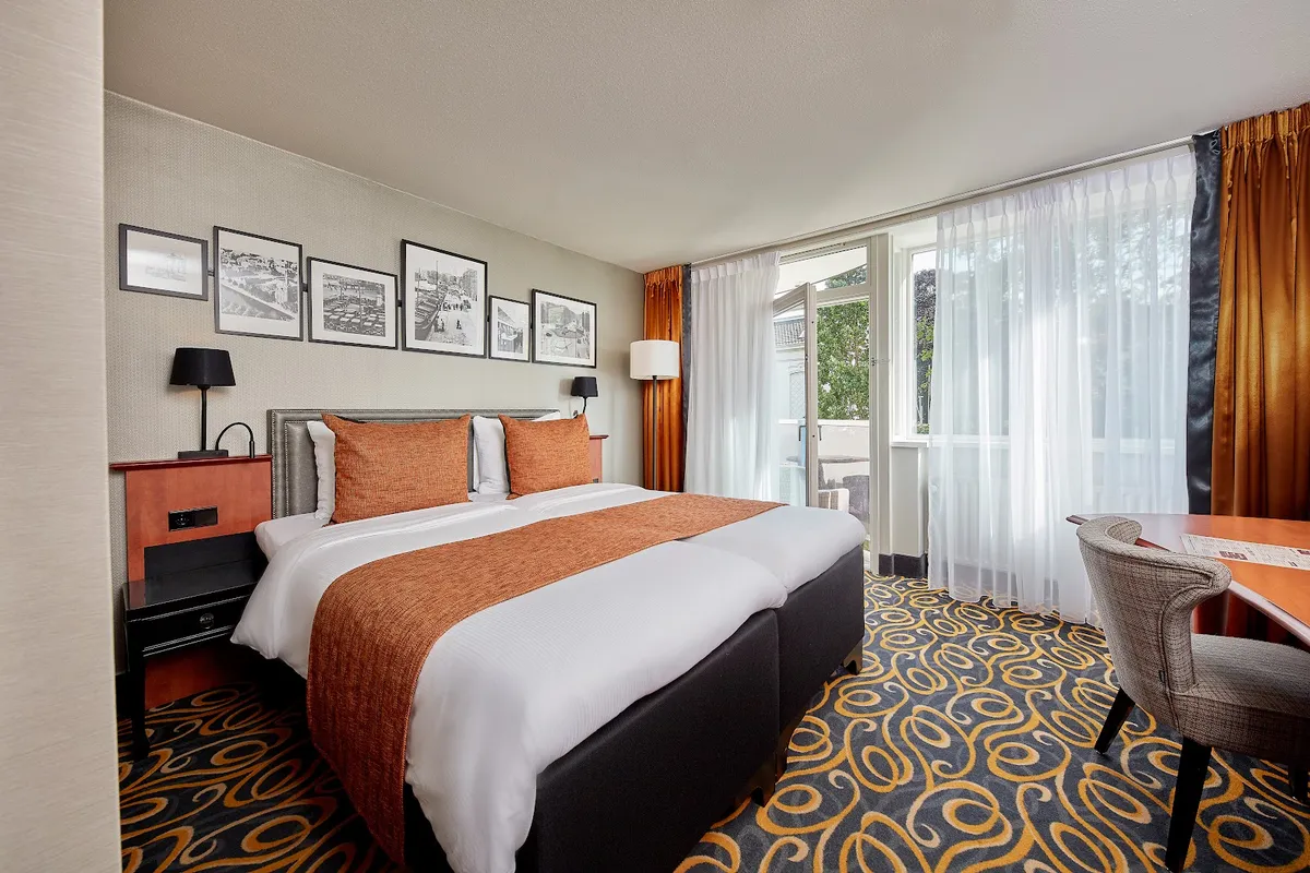 Carlton Square Hotel, Haarlem interior view
