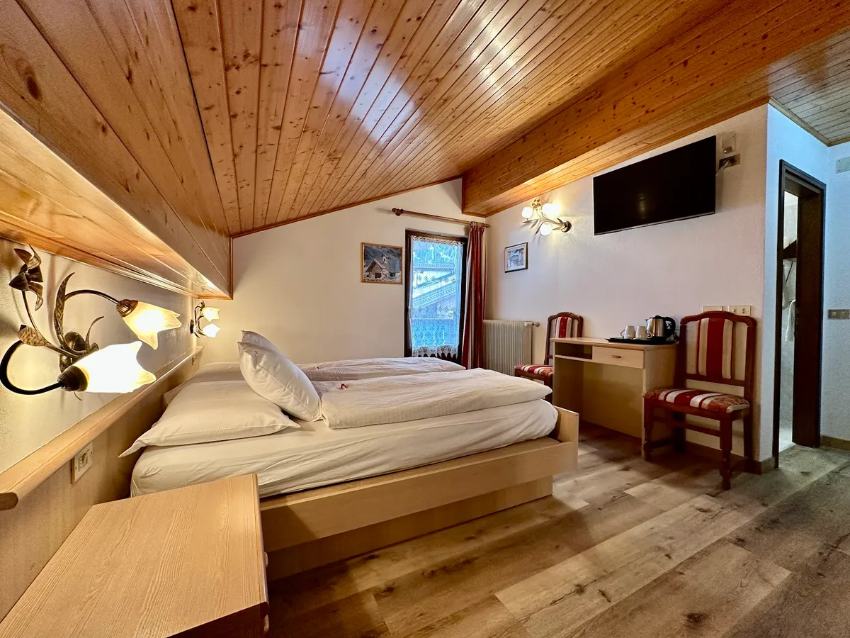 Cesa Planber, Dolomites interior view