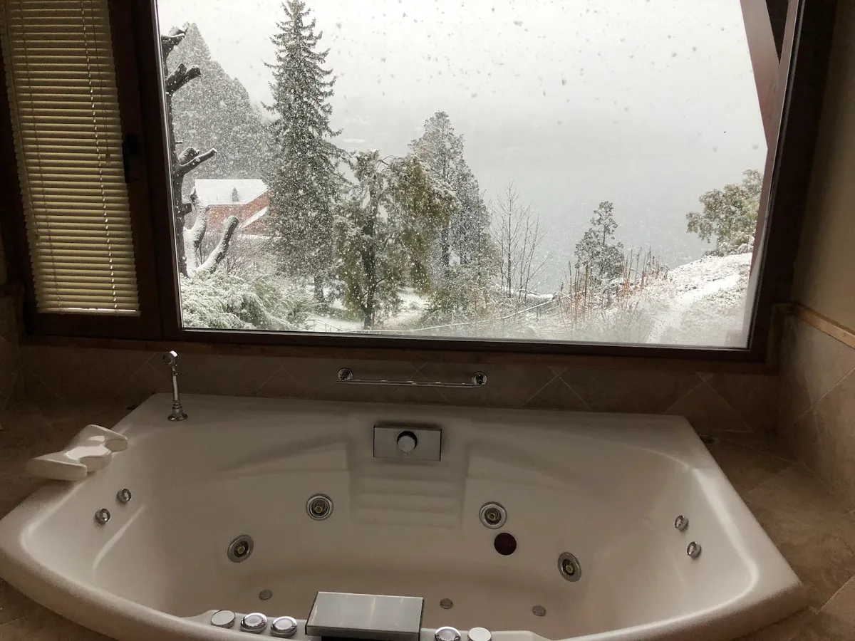 Charming Residences & Suites with Private Spa, Bariloche interior view