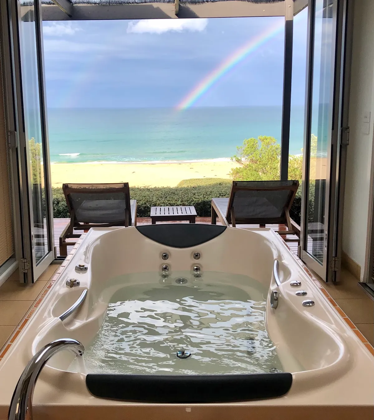 Chocolate Gannets - Beachfront Luxury Villas, Great Ocean Road interior view