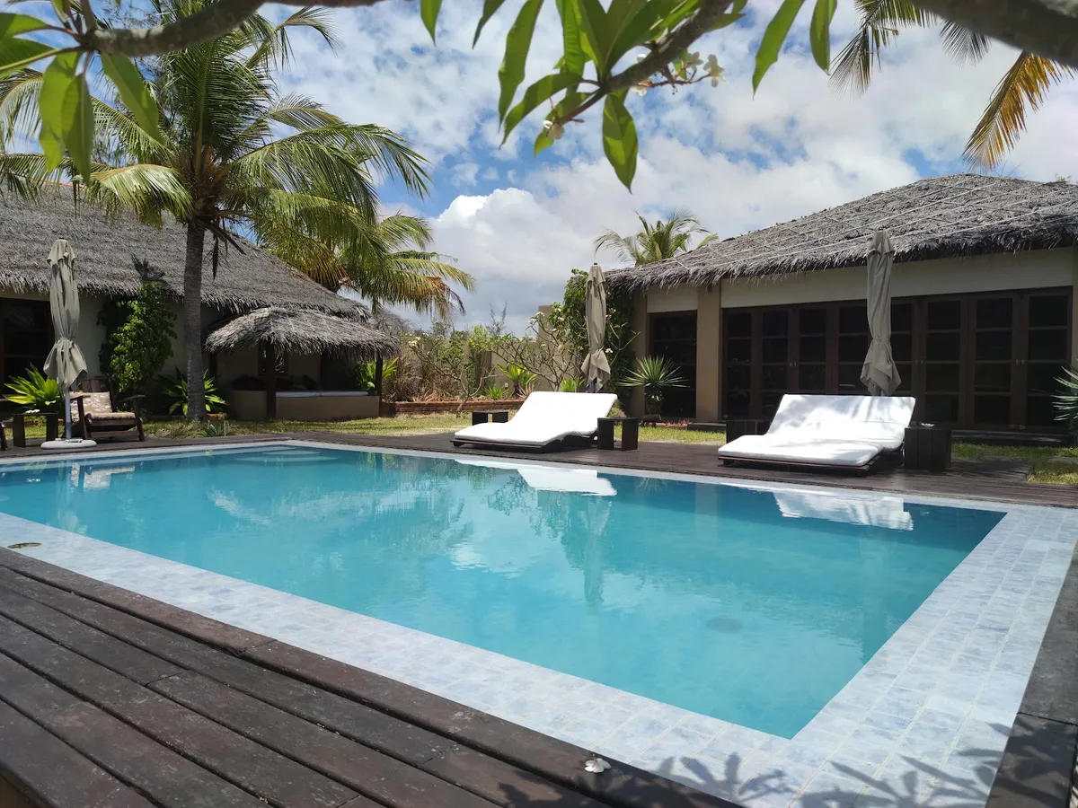 Chuiba Bay Lodge, Pemba interior view