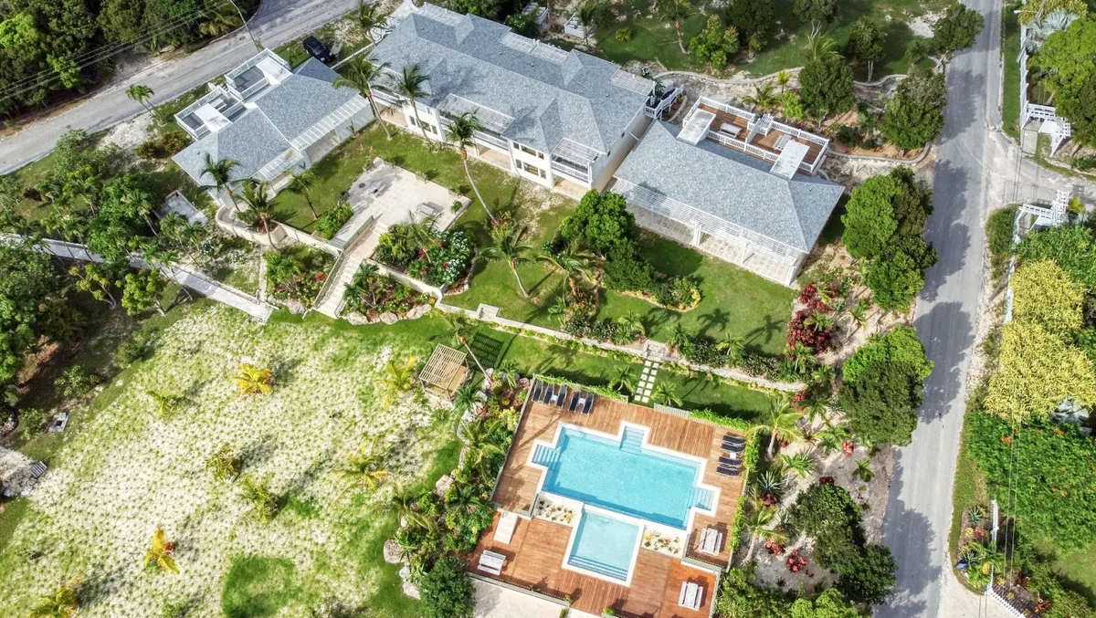 Cigatoo Vacation Rentals Resort, Eleuthera interior view