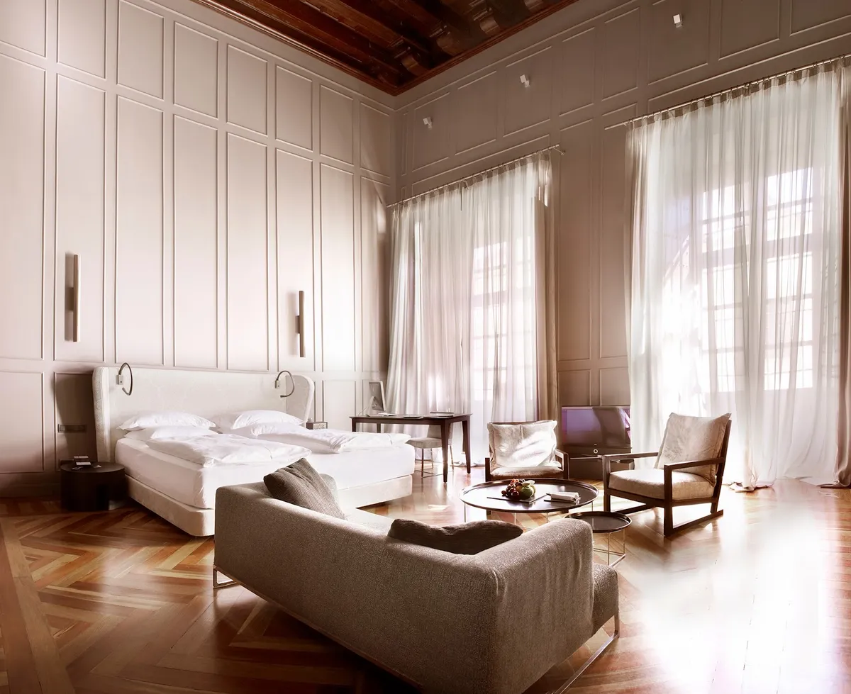 CoolRooms Palacio Villapanés 5 GL, Seville interior view