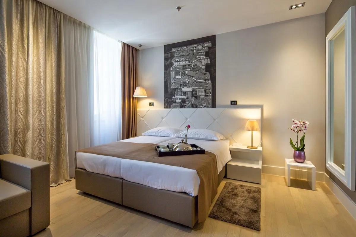 Cornaro Hotel Split, Split interior view