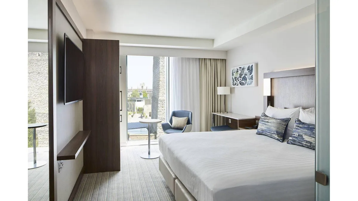 Courtyard by Marriott Oxford City Centre, Oxford interior view
