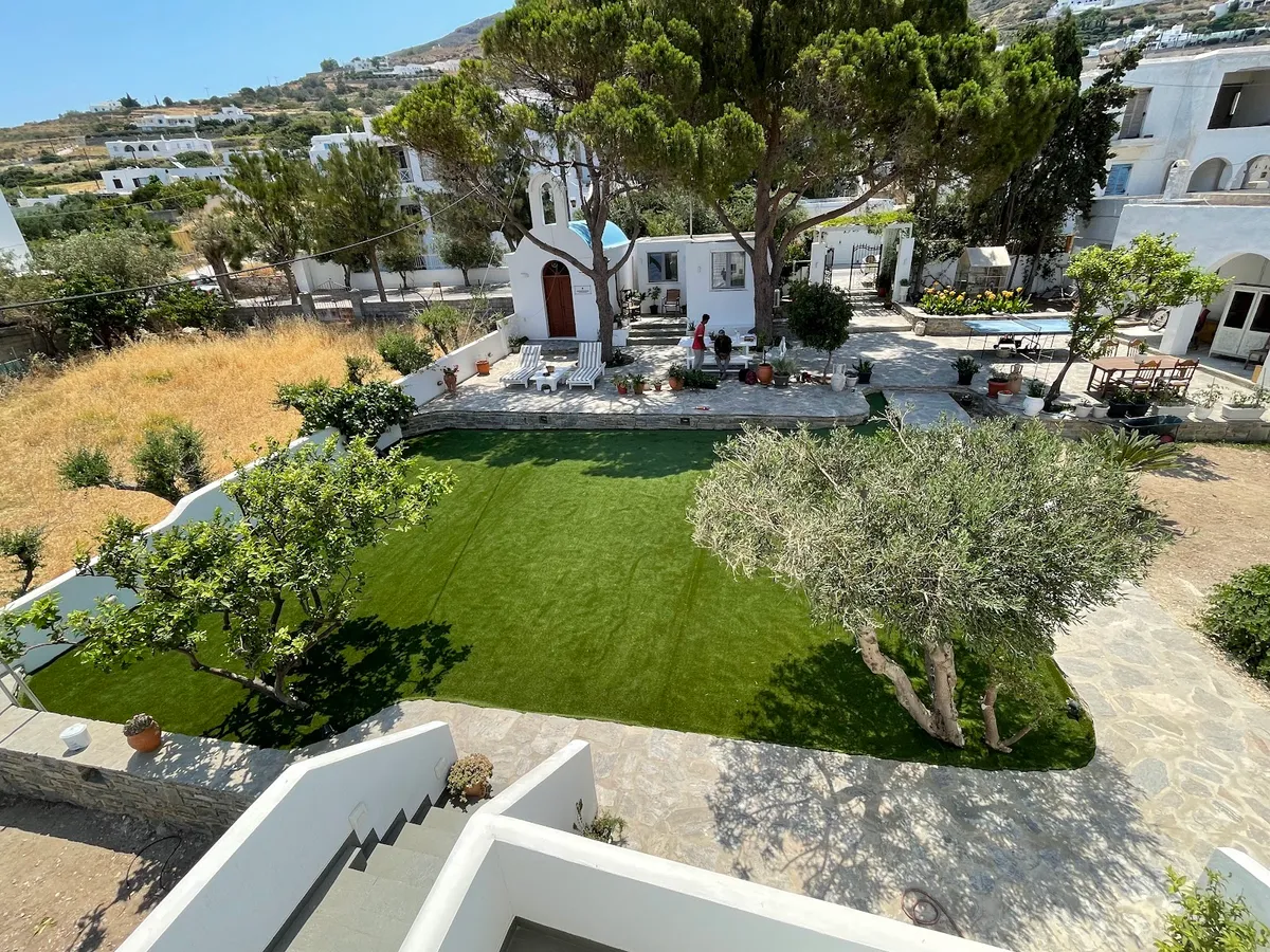 Crystal Dreams, Paros interior view